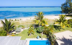 Chalet Kestrel With Pool On The Beach